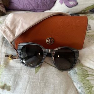 Tory Burch sunnies